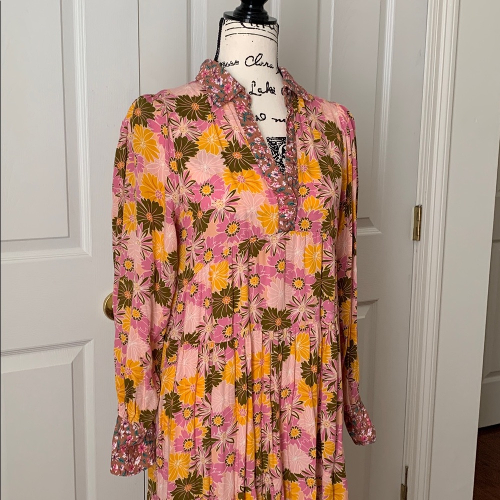 Floral Daisy Print Tiered Maxi Dress
